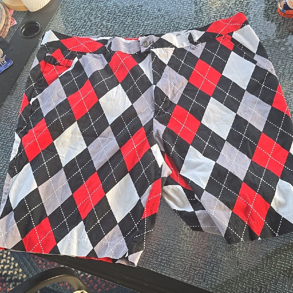 Argyle Pattern Shorts in Red, Black & Gray